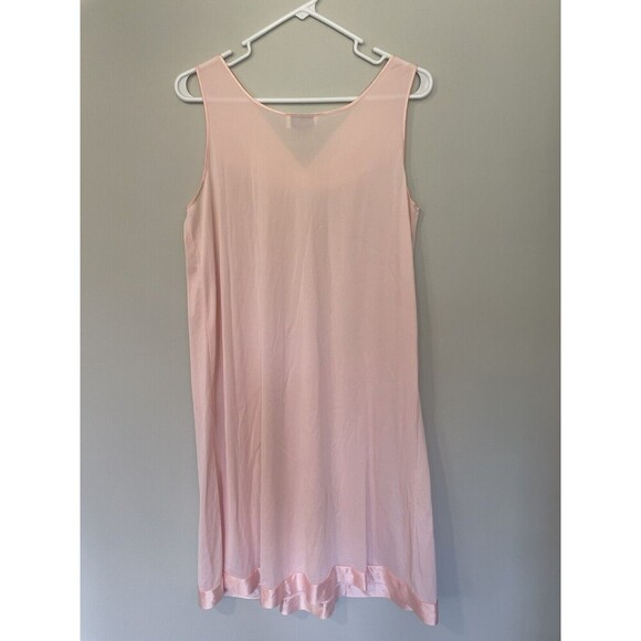 Vintage Vanity Fair Nightgown Womens Medium Baby Pink Long Sleeveless Grannycore - Picture 5 of 5
